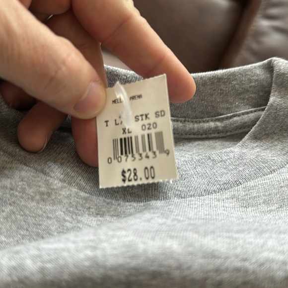 Men’s XL Pittsburgh Penguins long sleeve T shirt - Picture 4 of 4